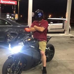 Meet your Posher, Justin